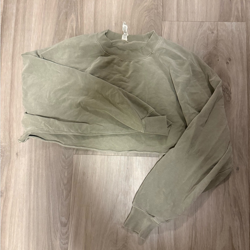 ALO Yoga Sage Green Cropped Sweatshirt